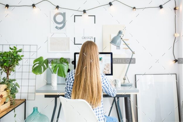 demo-attachment-1155-person-with-long-curly-hair-PZ99QM2